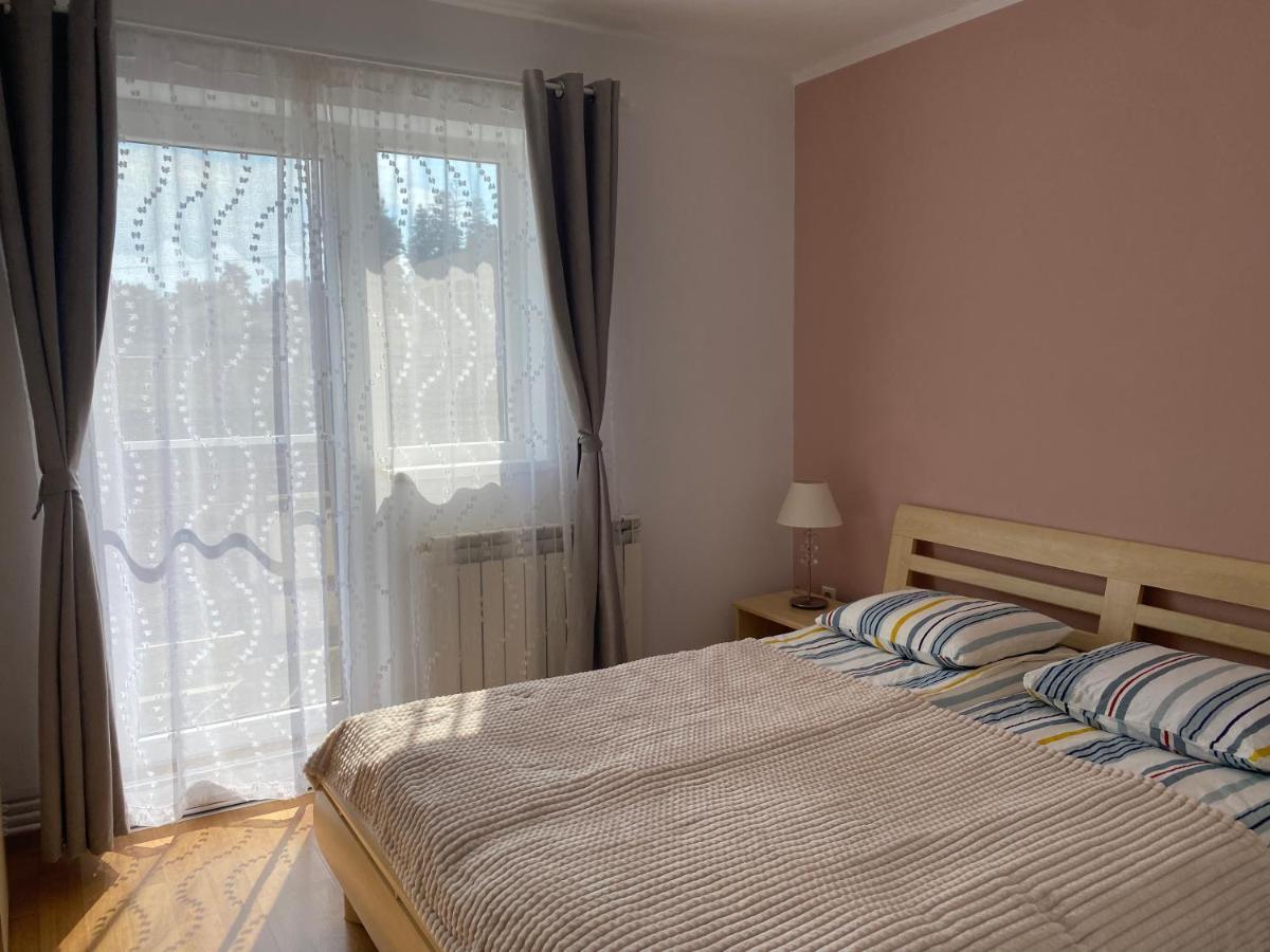 Appartement Sendy Apartman 2 à Sfântu-Gheorghe Extérieur photo